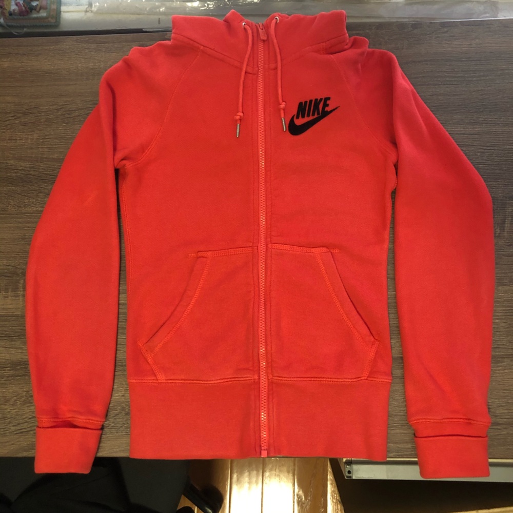 Nike Limitless Chest Hoodie - Infrared - XS
